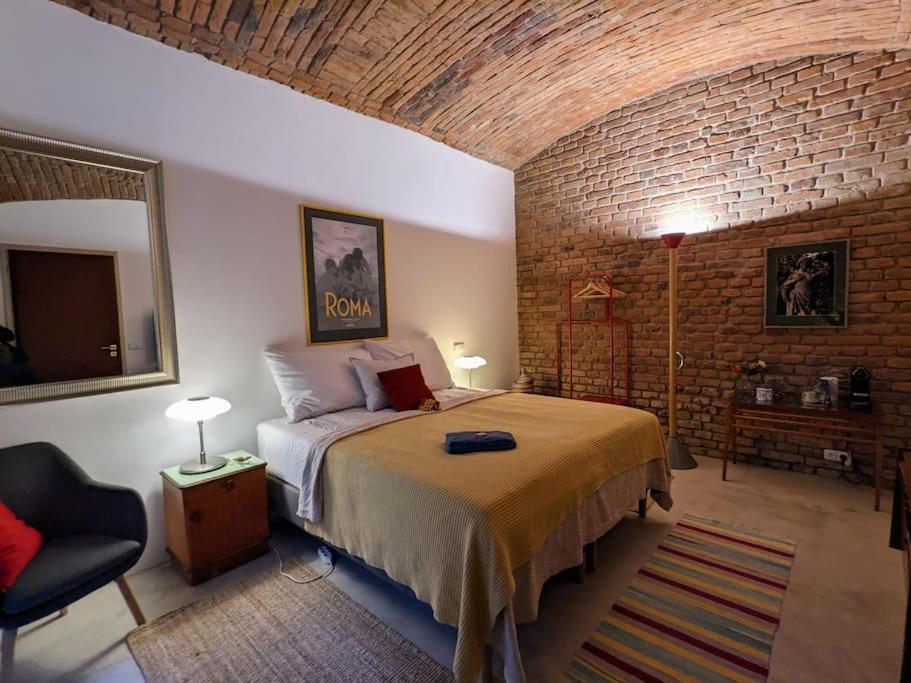 Romantic And Atypical Apartments In Prague'S Montmartre Exterior foto